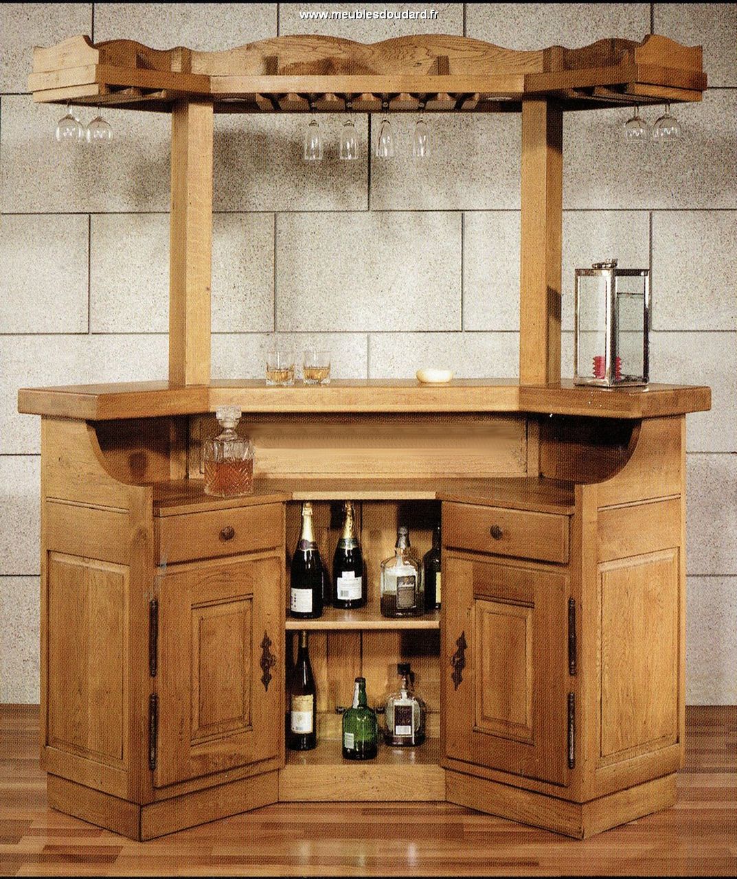 Meuble bar en bois massif style rustique