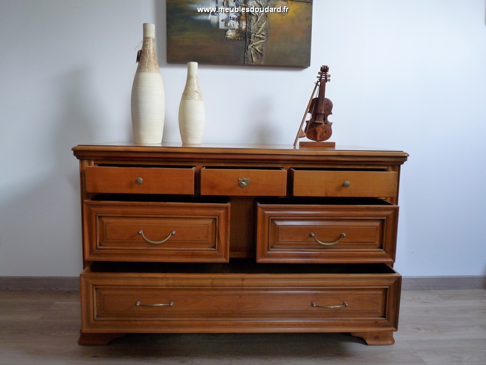 Commode Louis Philippe en merisier massif