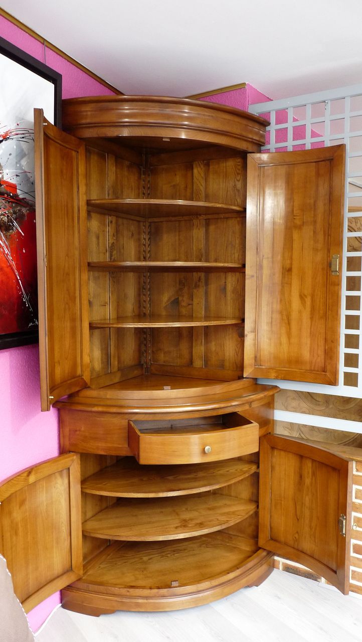 Meuble d'angle style Louis Philippe en merisier
