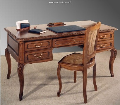 Bureau Louis XV en bois massif